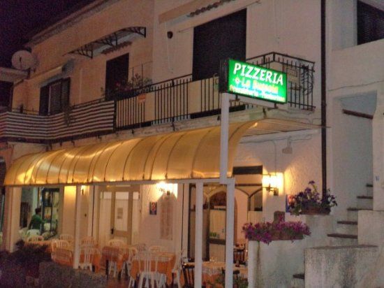 Pizzeria La Bussola