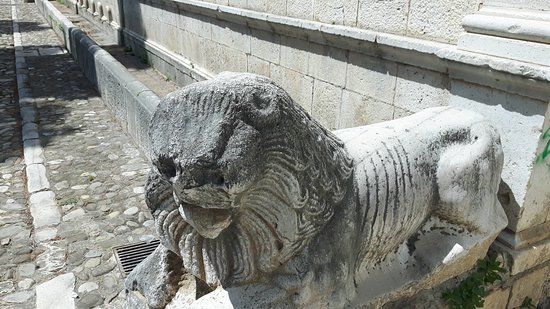 Fontana Angioina