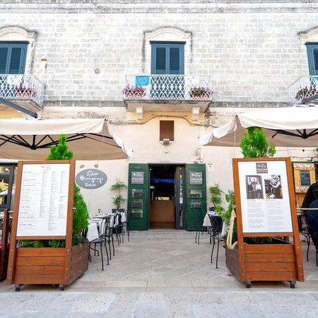 Hemingway's Bistrot